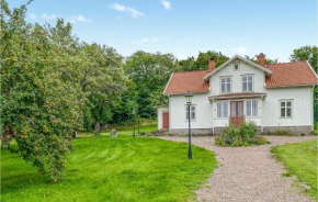 4 Bedroom Stunning Home In Ödeshög in Ödeshög